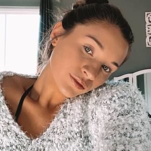 Meet your Posher, Lexi